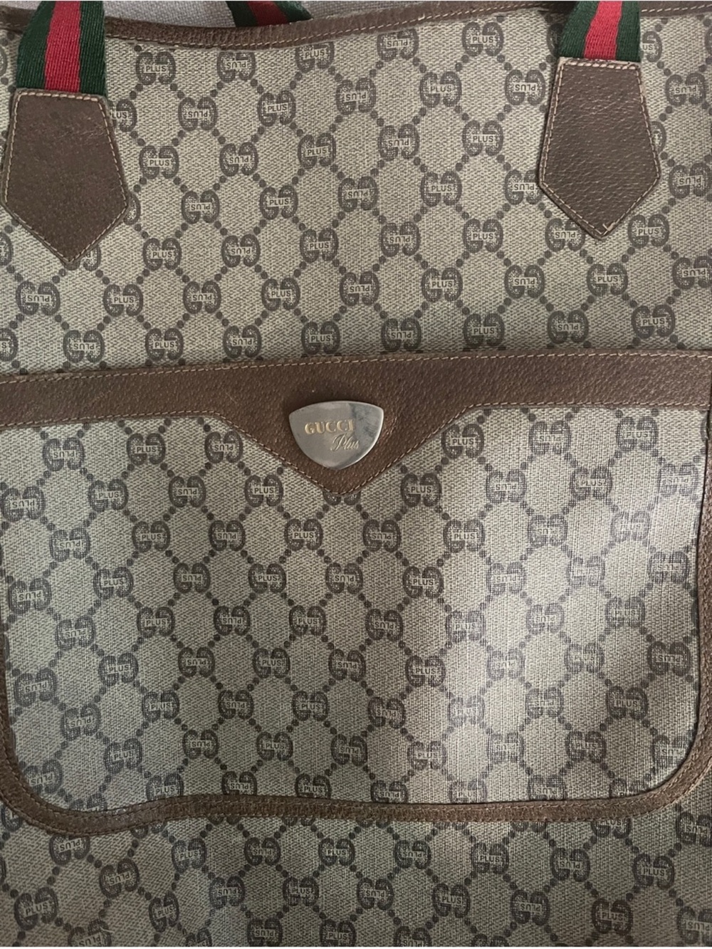 Gucci plus tote with COA - Picture 2 of 12